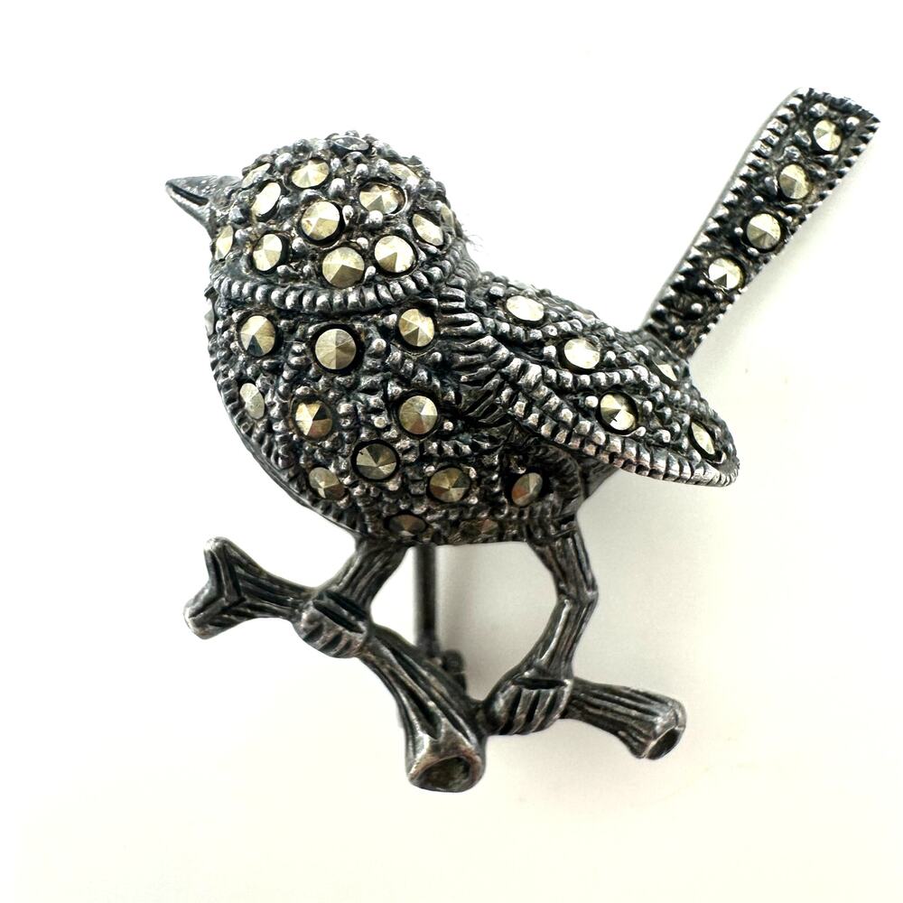 Vintage 925 sterling silver genuine marcasite dainty bird figural pin brooch